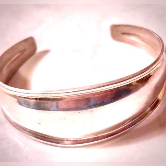 Silpada Vintage RARE Sleek Classic Sterling SIlver Cuff Bracelet, Rolled Edges - Picture 8 of 10